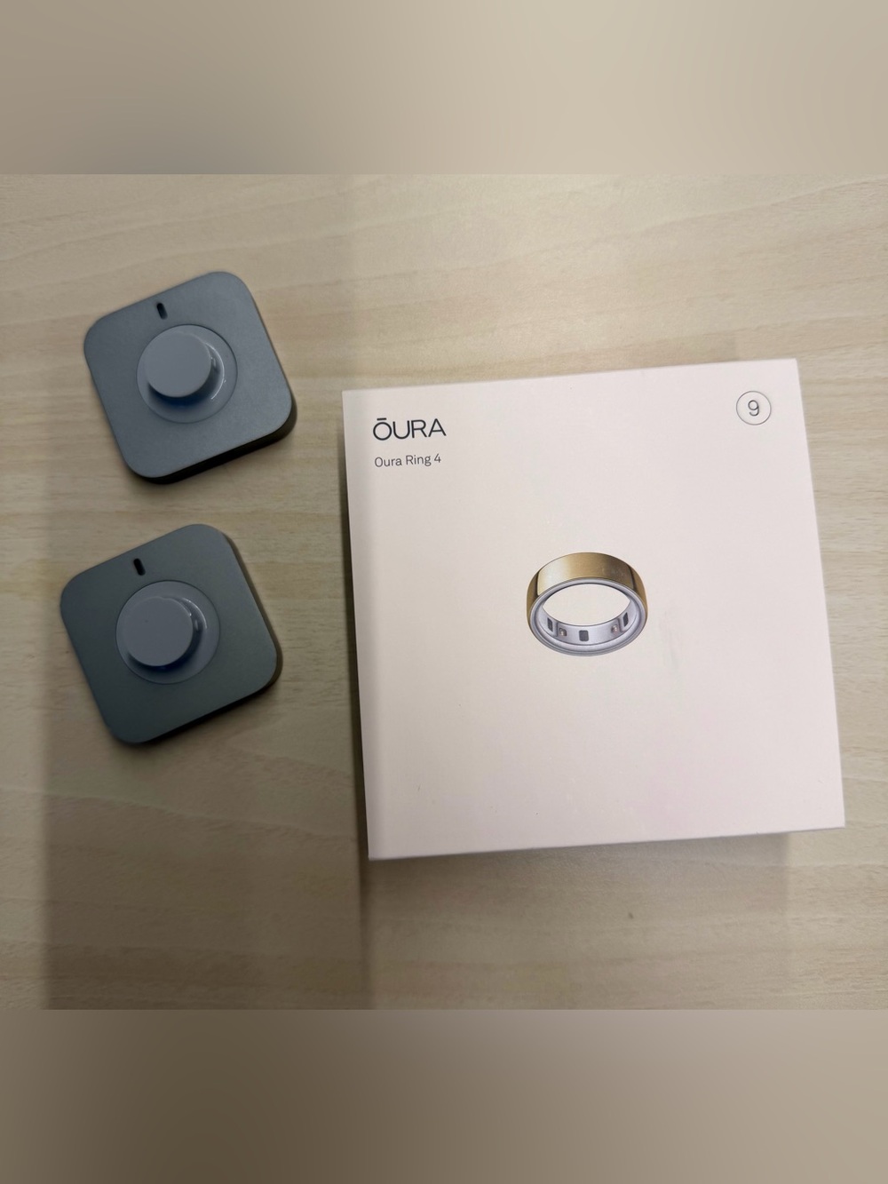 Oura 4 Ring (Gold) with Three Charging Docks - Unopened Box